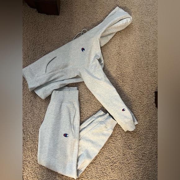 Champion sweatpants and hoodie - Picture 2 of 5